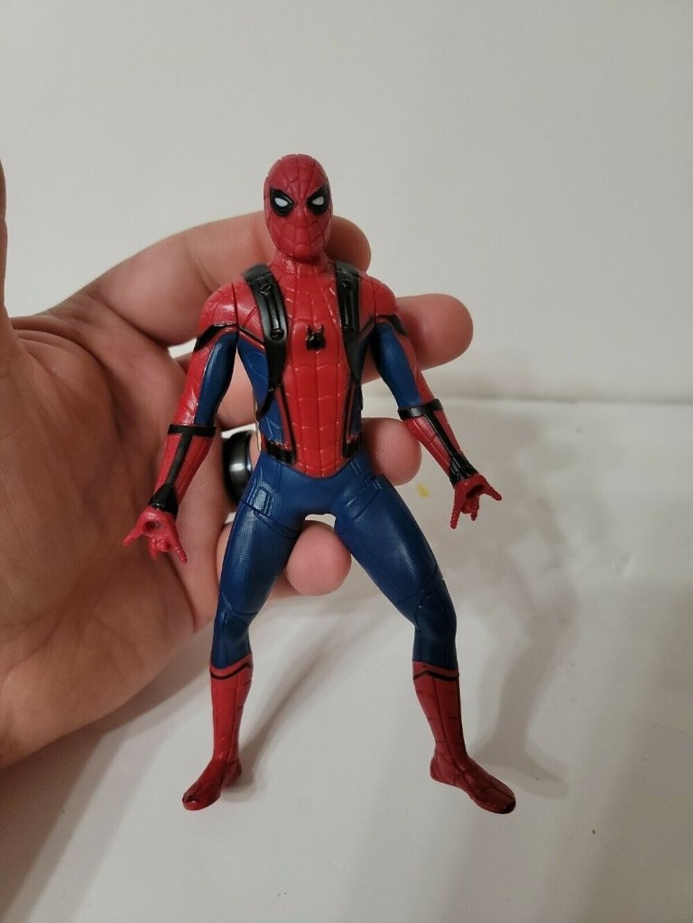 Spiderman Marvel Hasbro 2017 Loose Action Figure Light Up Hands Backpack